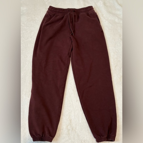 Athleta Women’s Easy Fleece Joggers Mid Rise Sweatpants Burgundy - Size XS - Picture 4 of 9